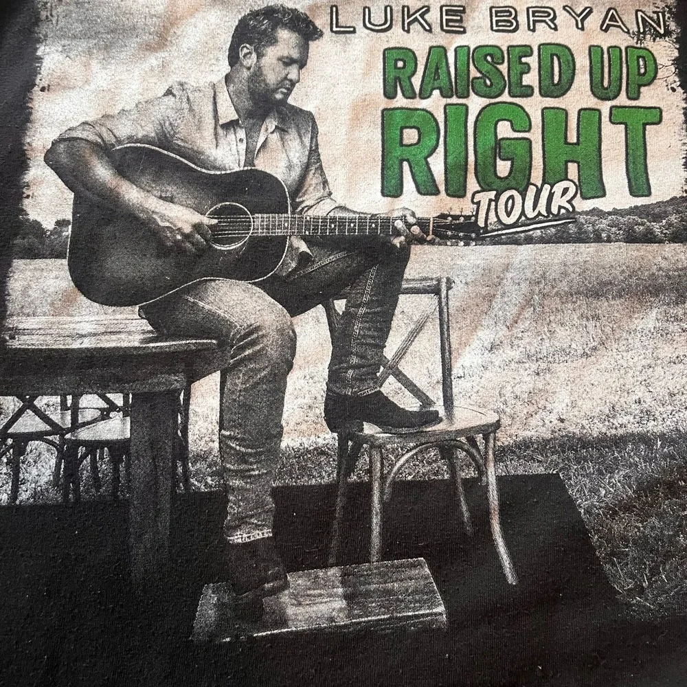Luke Bryan 2022 tour Tee with Green Accents - Picture 3 of 5